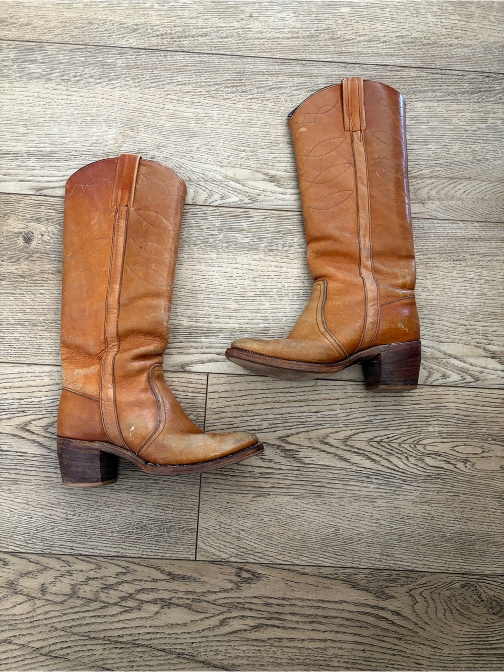 Frye Boots READ please see measurements for size reference Black label